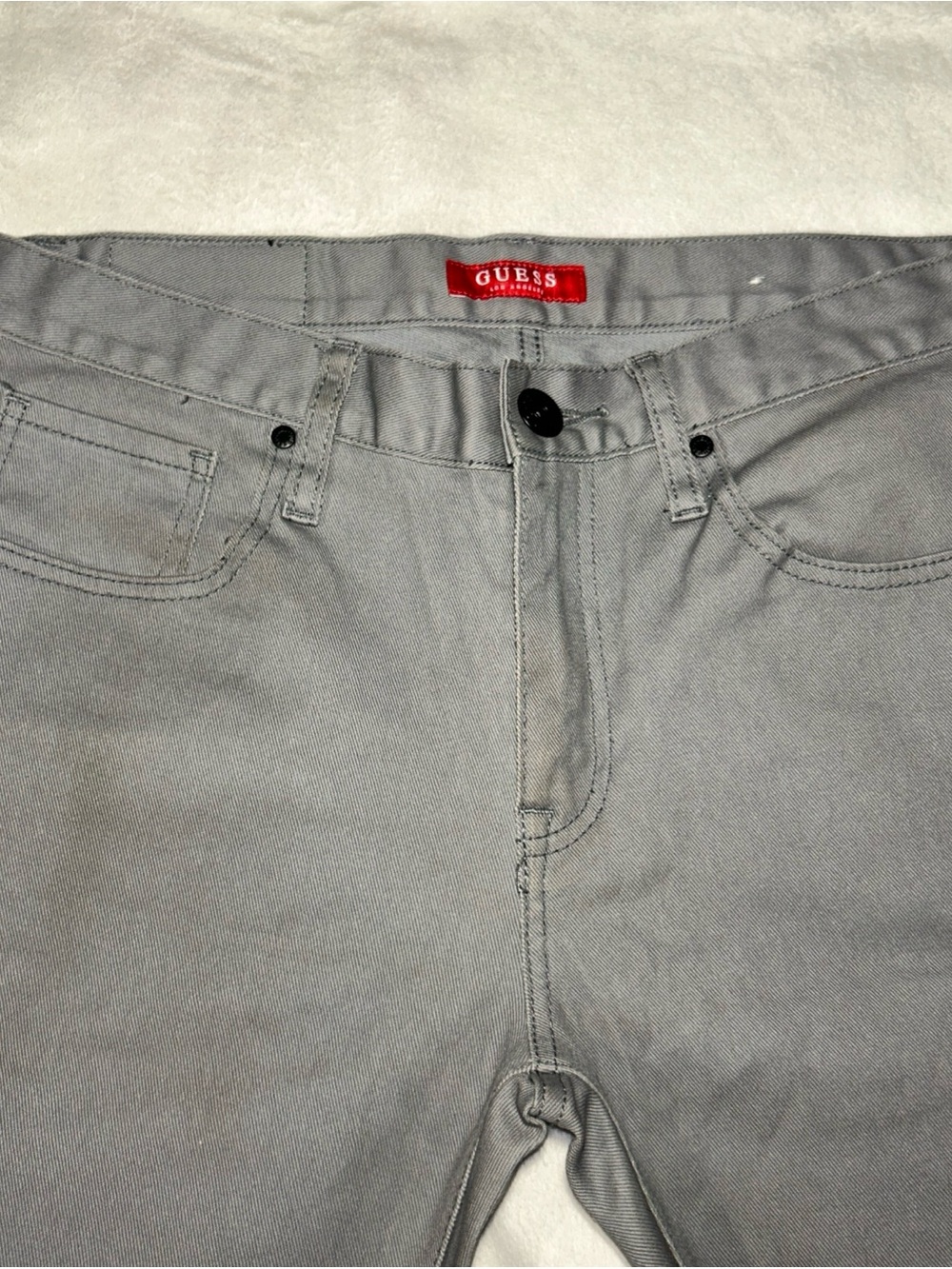 Guess Men’s Light Gray Slim Jeans
